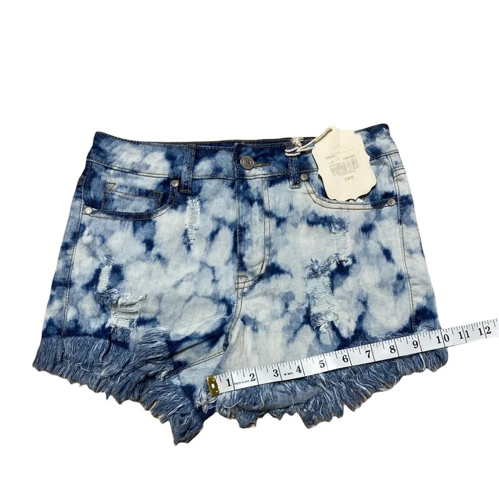 Altar’d State High Rise Jean Shorts Women’s 26 Bleached Raw Hem Casual Denim New